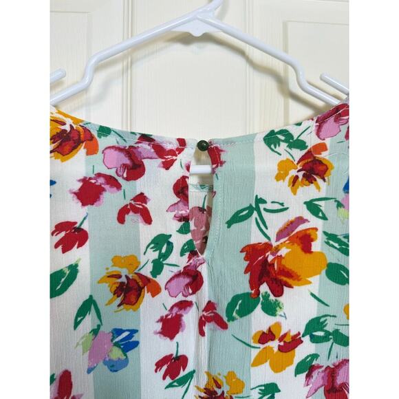 Bobeau Ruffle Sleeve Floral Blouse Lightweight Boho Top Size M - Picture 3 of 7
